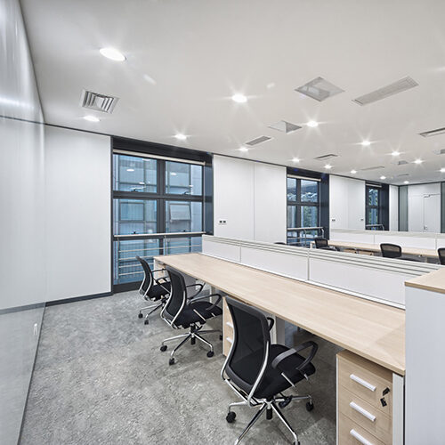 Office in Tampa FL With Refreshed Interior After Getting Services of Professional Commercial Painters